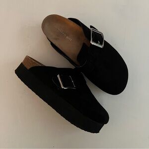 Steve Madden Black Platform Clog Mules